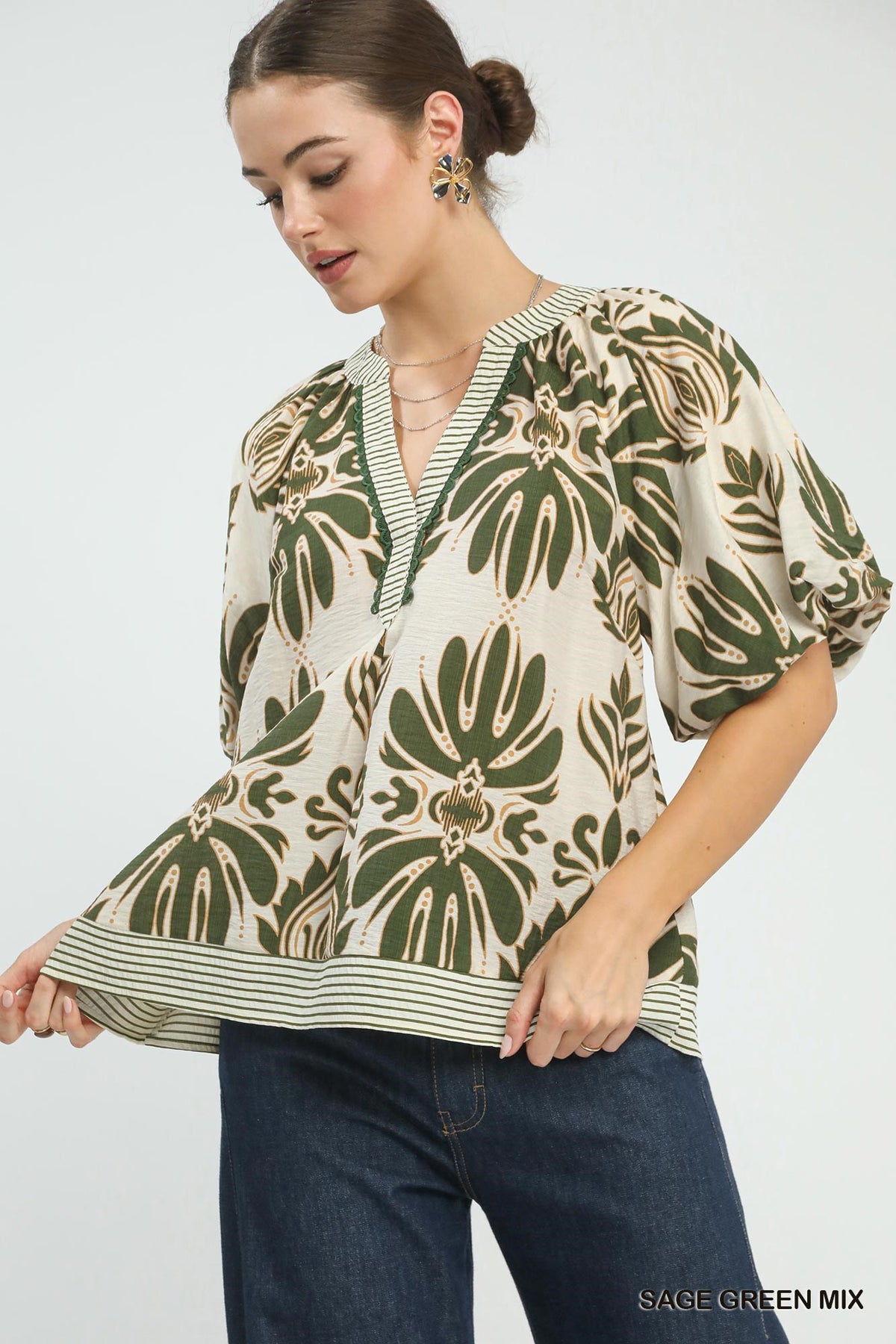 Oak & Ivy Floral Pattered Top