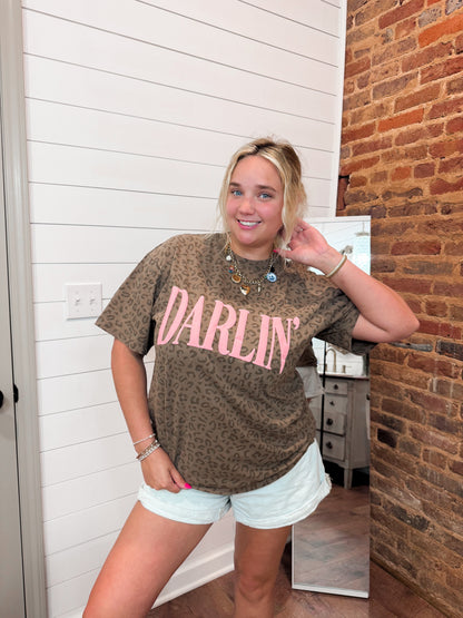 DARLIN’ Graphic Tee