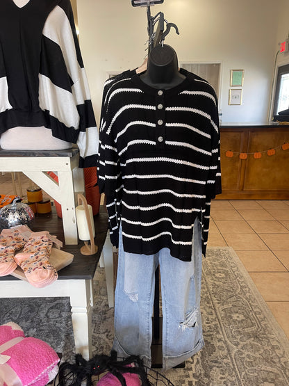 Black & White Thin Stripe Quarter Sleeve Knitted Top